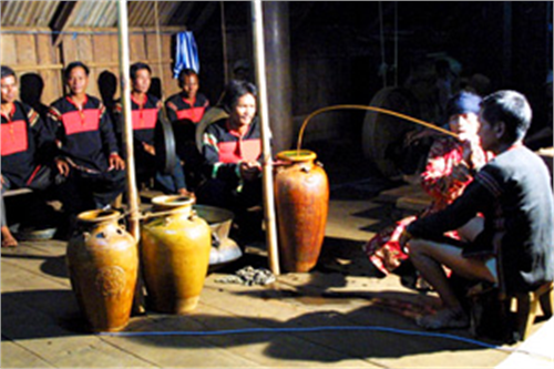 CONG CHIENG TOUR (GONGS SHOW)