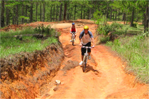 MOUNTAIN BIKING NORTH OF DALAT